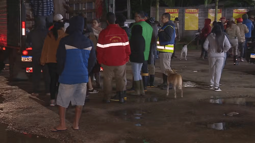 Rio Guaíba sobe 0,5 metro e e desabriga mais pessoas no 1ª dia de frio no Estado 